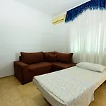 Vila Shyti